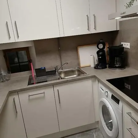 Bernhardts Apartment